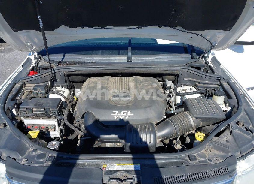 Photo 10 of 2012 Jeep Grand CHEROKEE LAREDO (VIN 1C4RJEAG0CC260978)