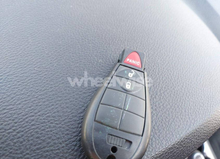 Photo 11 of 2012 Jeep Grand CHEROKEE LAREDO (VIN 1C4RJEAG0CC270796)