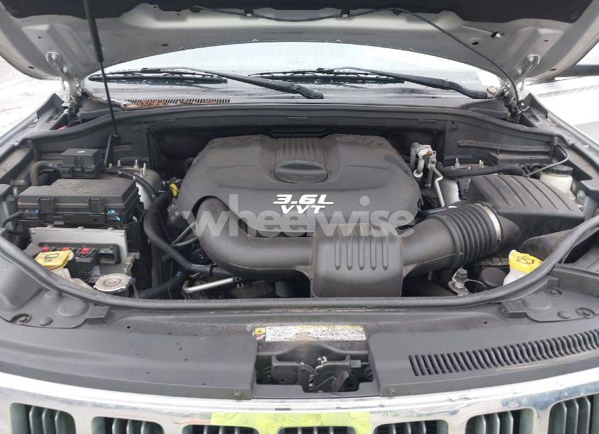 Photo 10 of 2012 Jeep Grand CHEROKEE LAREDO (VIN 1C4RJEAG0CC291132)