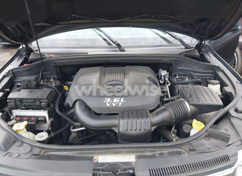 Photo 10 of 2012 Jeep Grand CHEROKEE LAREDO (VIN 1C4RJEAG0CC316823)