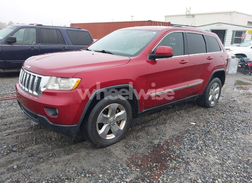Photo 2 of 2013 Jeep Grand CHEROKEE LAREDO (VIN 1C4RJEAG0DC516926)