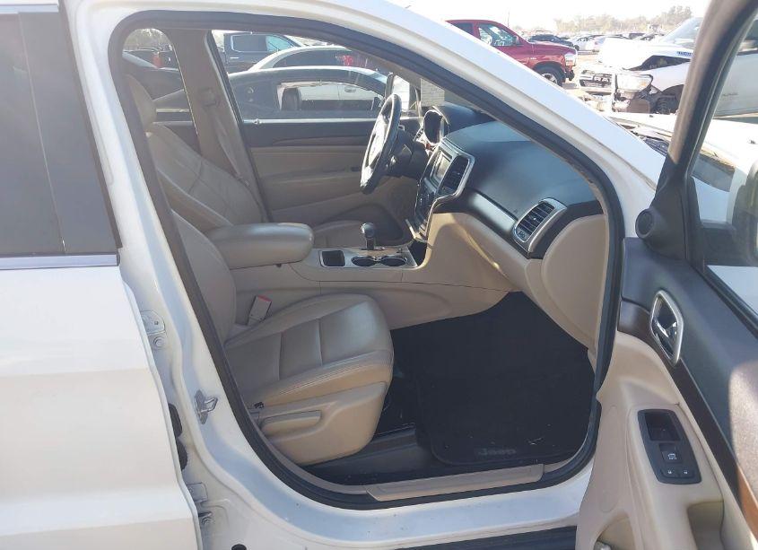 Photo 5 of 2014 Jeep Grand CHEROKEE LAREDO (VIN 1C4RJEAG0EC276522)