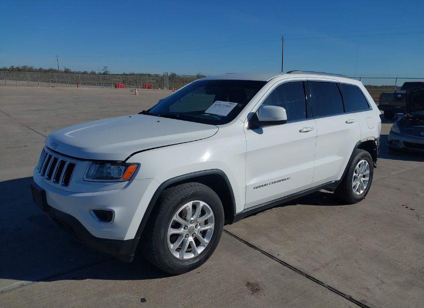 Photo 2 of 2015 Jeep Grand CHEROKEE LAREDO (VIN 1C4RJEAG0FC185252)