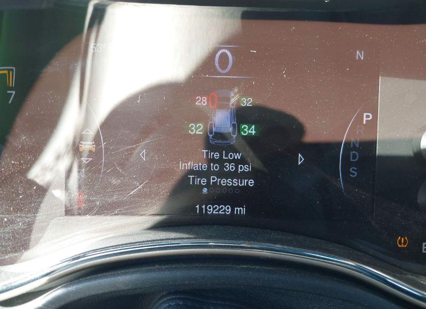 Photo 7 of 2015 Jeep Grand CHEROKEE LAREDO (VIN 1C4RJEAG0FC185252)