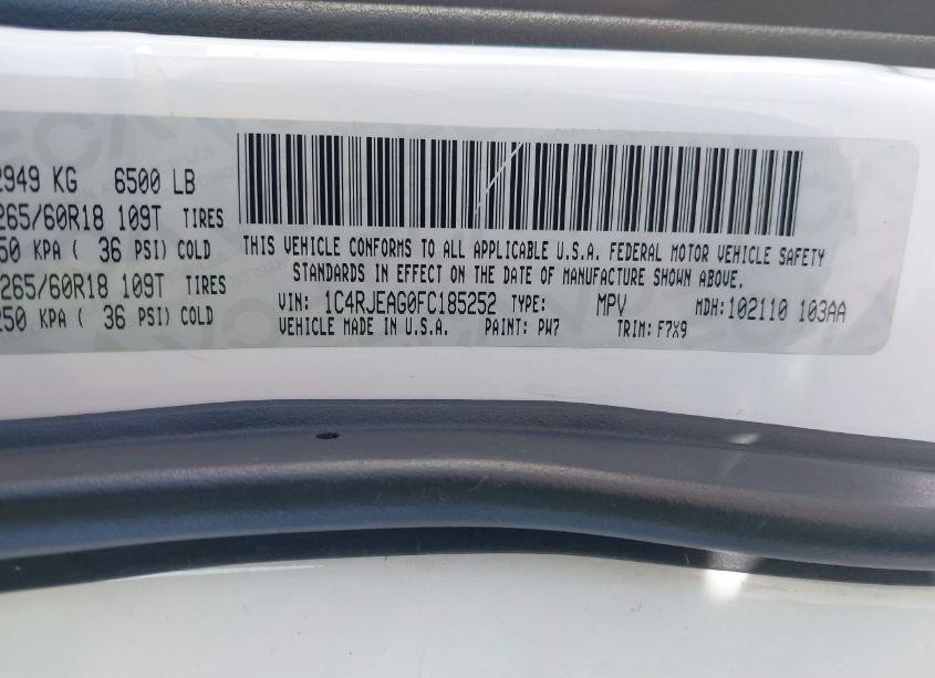 Photo 9 of 2015 Jeep Grand CHEROKEE LAREDO (VIN 1C4RJEAG0FC185252)