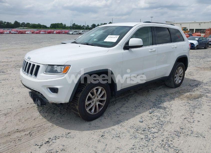 Photo 2 of 2015 Jeep Grand CHEROKEE LAREDO (VIN 1C4RJEAG0FC788556)