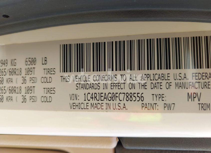 Photo 9 of 2015 Jeep Grand CHEROKEE LAREDO (VIN 1C4RJEAG0FC788556)