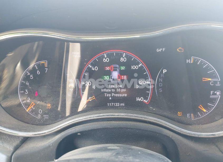 Photo 7 of 2015 Jeep Grand CHEROKEE LAREDO (VIN 1C4RJEAG0FC849047)