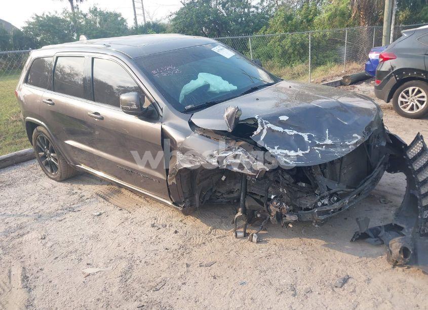 2017 Jeep Grand CHEROKEE ALTITUDE 4X2 (VIN 1C4RJEAG0HC702780) main photo