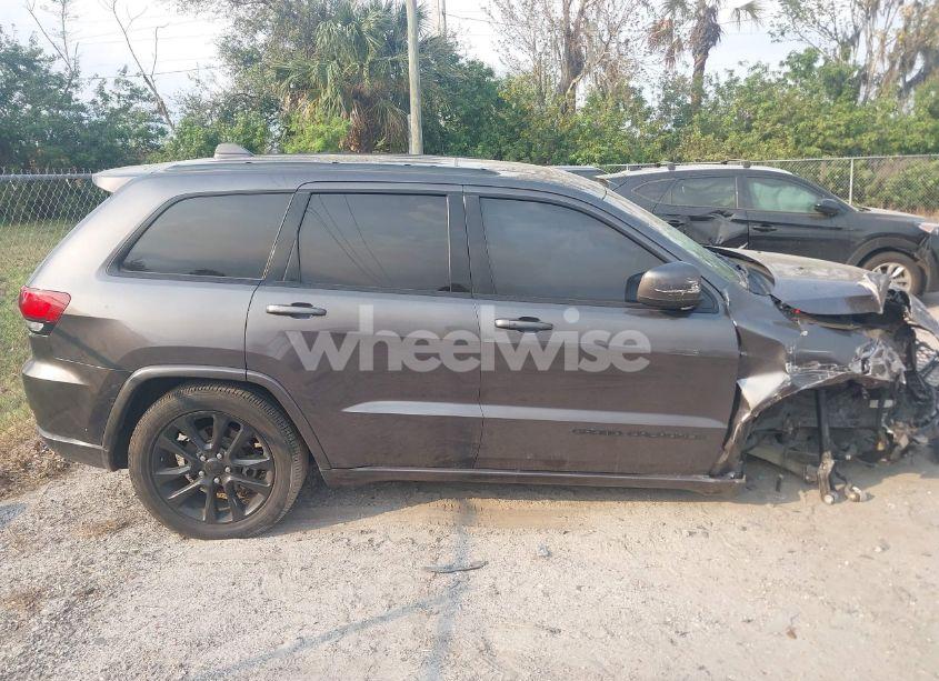 Photo 13 of 2017 Jeep Grand CHEROKEE ALTITUDE 4X2 (VIN 1C4RJEAG0HC702780)