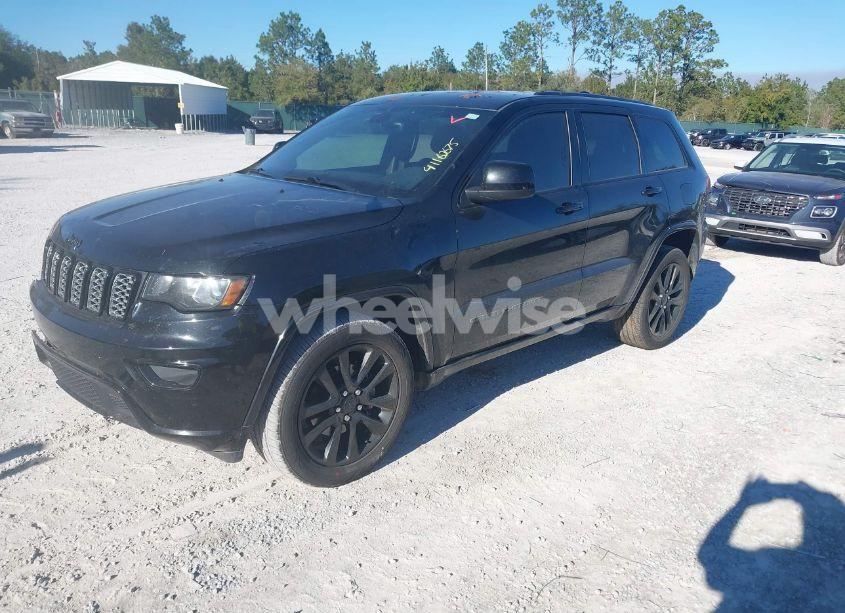 Photo 2 of 2018 Jeep Grand CHEROKEE ALTITUDE 4X2 (VIN 1C4RJEAG0JC168721)