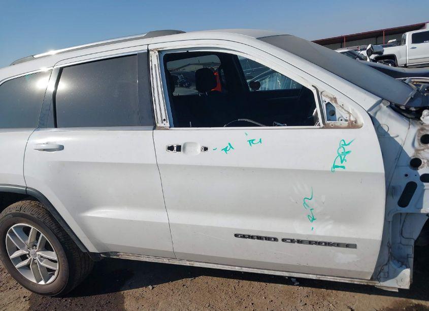 Photo 19 of 2018 Jeep Grand CHEROKEE LAREDO E 4X2 (VIN 1C4RJEAG0JC311876)