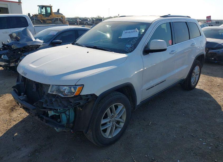 Photo 2 of 2018 Jeep Grand CHEROKEE LAREDO E 4X2 (VIN 1C4RJEAG0JC311876)