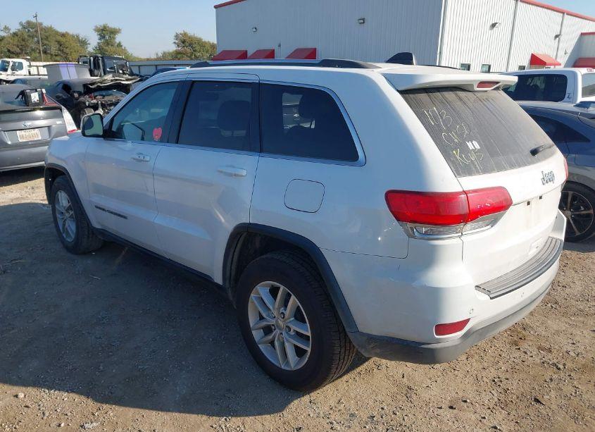 Photo 3 of 2018 Jeep Grand CHEROKEE LAREDO E 4X2 (VIN 1C4RJEAG0JC311876)