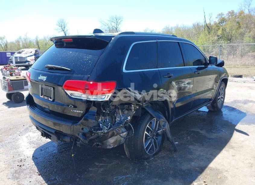 Photo 4 of 2019 Jeep Grand CHEROKEE LAREDO E 4X2 (VIN 1C4RJEAG0KC581112)