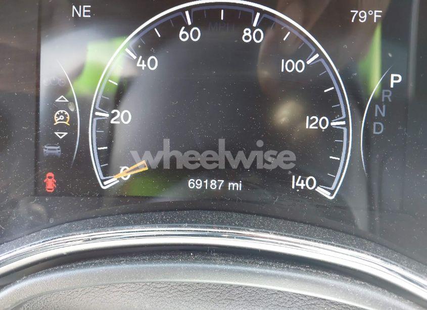 Photo 15 of 2019 Jeep Grand CHEROKEE ALTITUDE 4X2 (VIN 1C4RJEAG0KC778605)