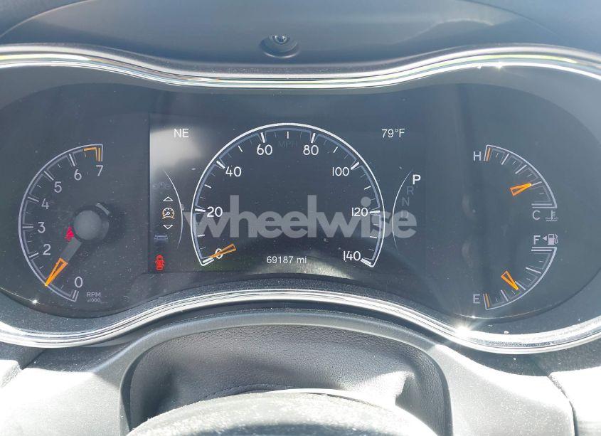 Photo 7 of 2019 Jeep Grand CHEROKEE ALTITUDE 4X2 (VIN 1C4RJEAG0KC778605)