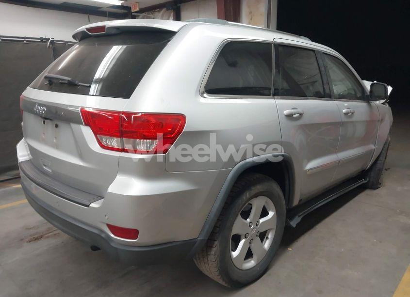 Photo 4 of 2012 Jeep Grand CHEROKEE LAREDO (VIN 1C4RJEAG1CC261105)