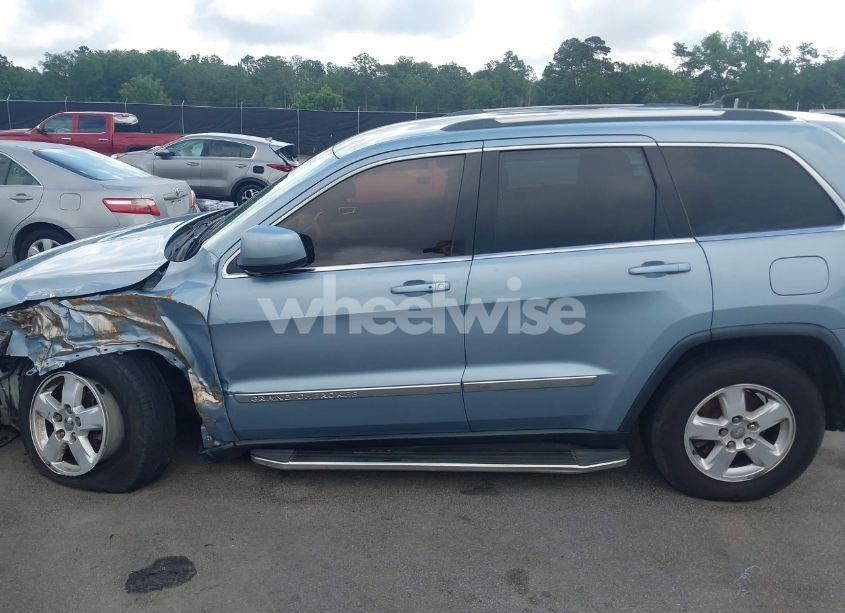 Photo 14 of 2013 Jeep Grand CHEROKEE LAREDO (VIN 1C4RJEAG1DC519298)