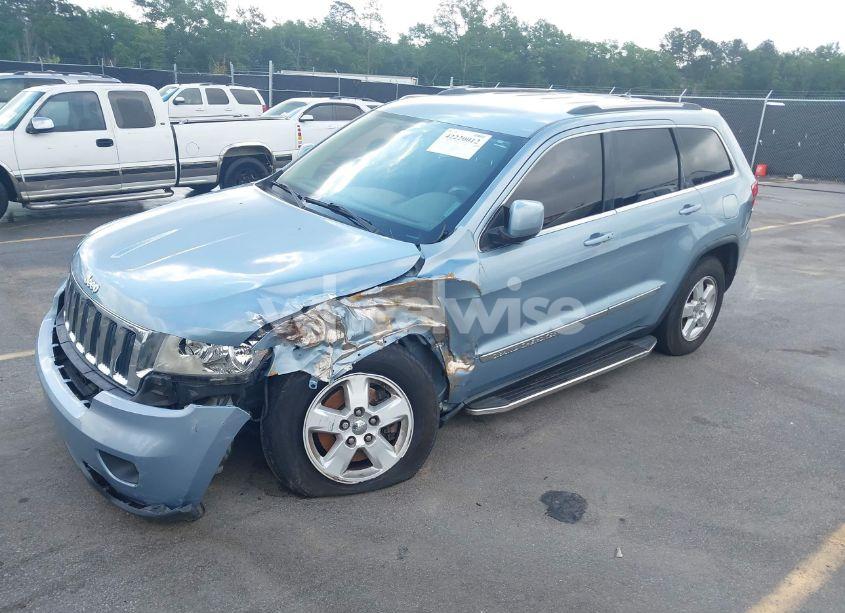 Photo 2 of 2013 Jeep Grand CHEROKEE LAREDO (VIN 1C4RJEAG1DC519298)