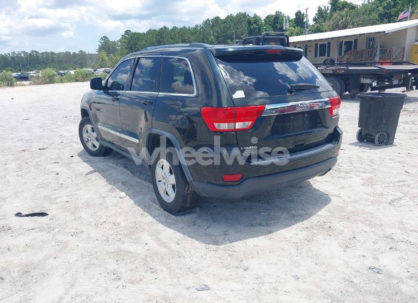 Photo 3 of 2013 Jeep Grand CHEROKEE LAREDO (VIN 1C4RJEAG1DC561311)