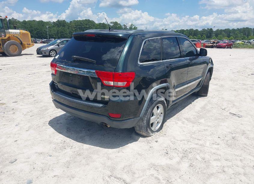Photo 4 of 2013 Jeep Grand CHEROKEE LAREDO (VIN 1C4RJEAG1DC561311)