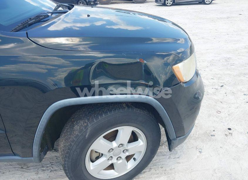 Photo 6 of 2013 Jeep Grand CHEROKEE LAREDO (VIN 1C4RJEAG1DC561311)