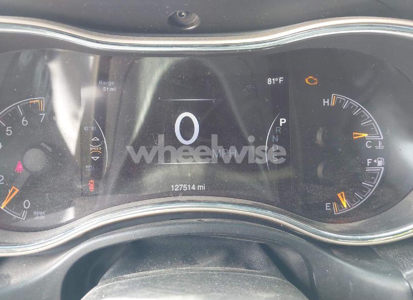 Photo 7 of 2014 Jeep Grand CHEROKEE LAREDO (VIN 1C4RJEAG1EC217995)