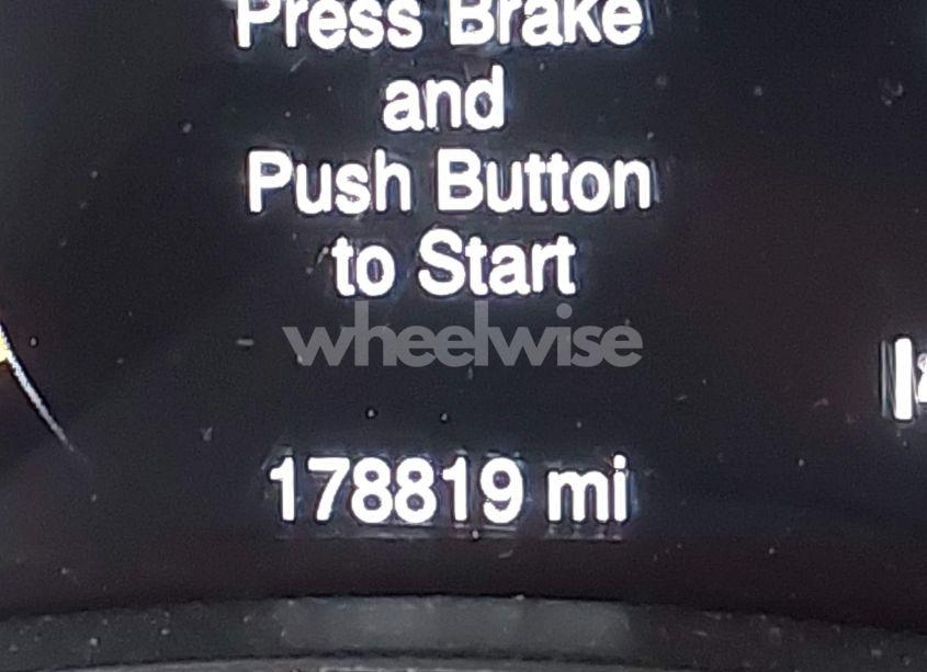 Photo 15 of 2015 Jeep Grand CHEROKEE LAREDO (VIN 1C4RJEAG1FC152468)