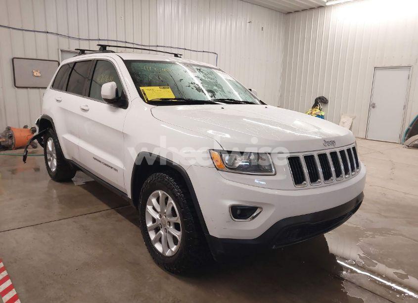 2015 Jeep Grand CHEROKEE LAREDO (VIN 1C4RJEAG1FC235768) main photo