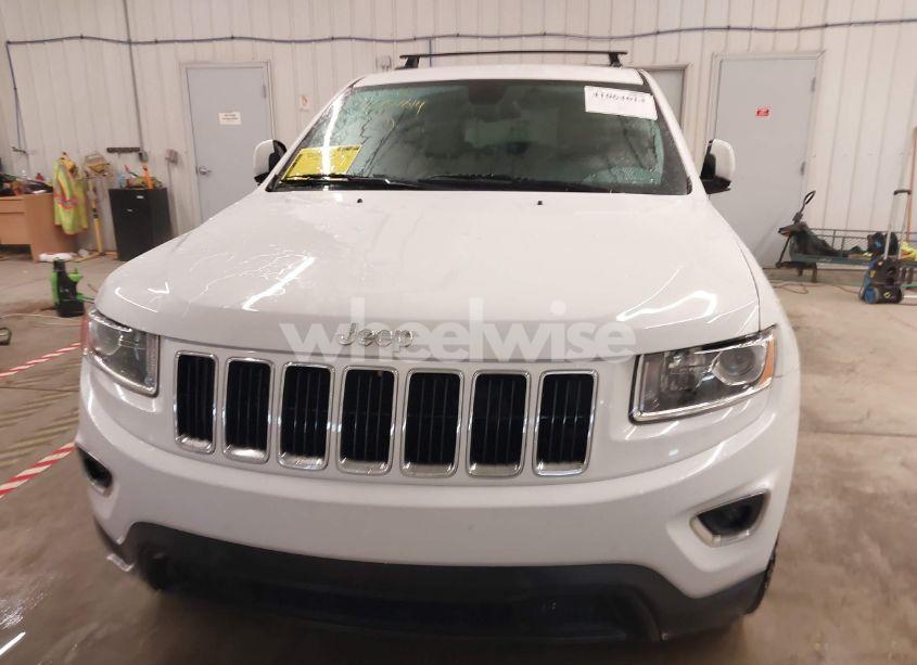 Photo 12 of 2015 Jeep Grand CHEROKEE LAREDO (VIN 1C4RJEAG1FC235768)