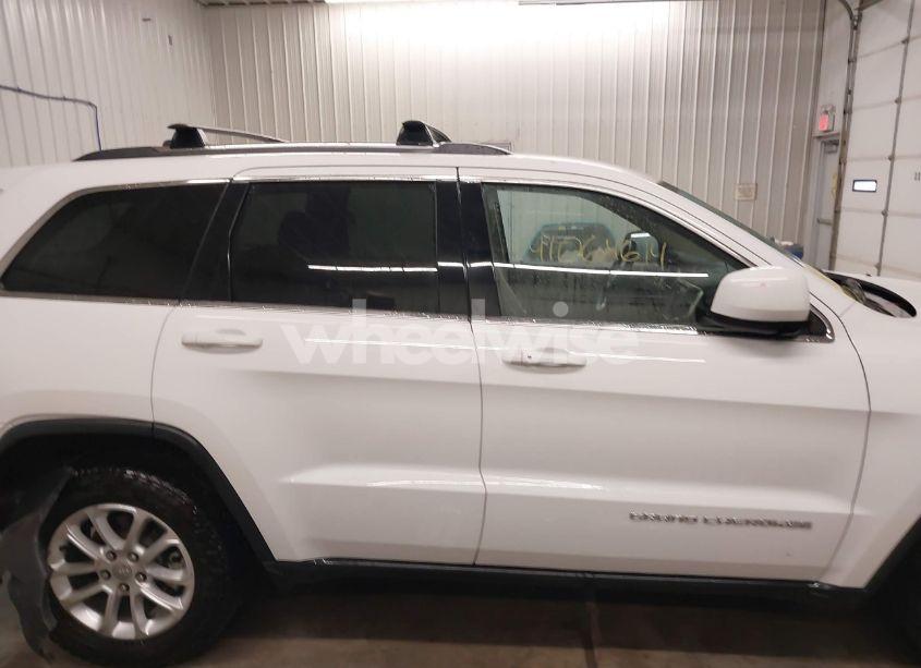 Photo 13 of 2015 Jeep Grand CHEROKEE LAREDO (VIN 1C4RJEAG1FC235768)