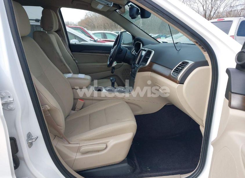 Photo 5 of 2015 Jeep Grand CHEROKEE LAREDO (VIN 1C4RJEAG1FC235768)