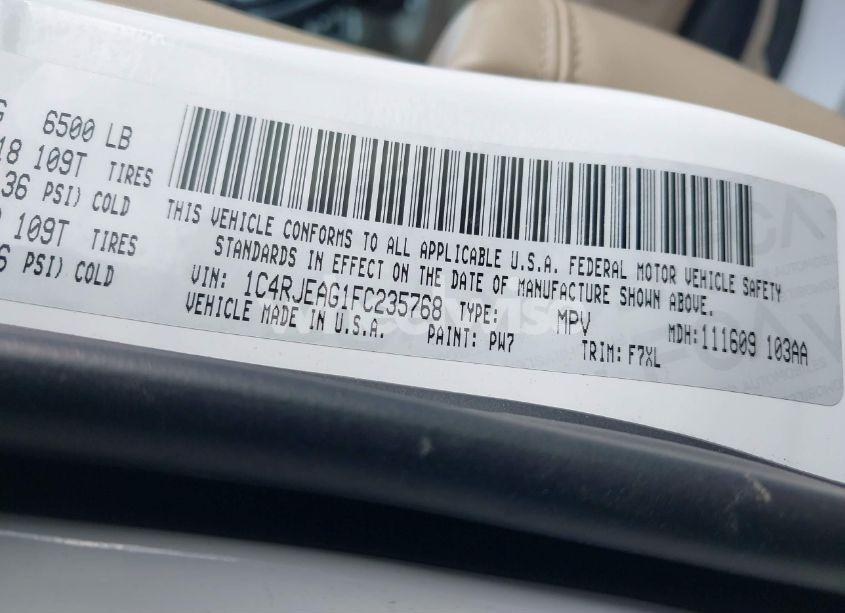 Photo 9 of 2015 Jeep Grand CHEROKEE LAREDO (VIN 1C4RJEAG1FC235768)