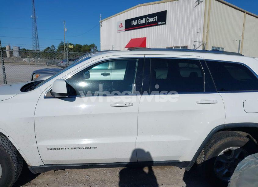 Photo 14 of 2015 Jeep Grand CHEROKEE LAREDO (VIN 1C4RJEAG1FC926234)