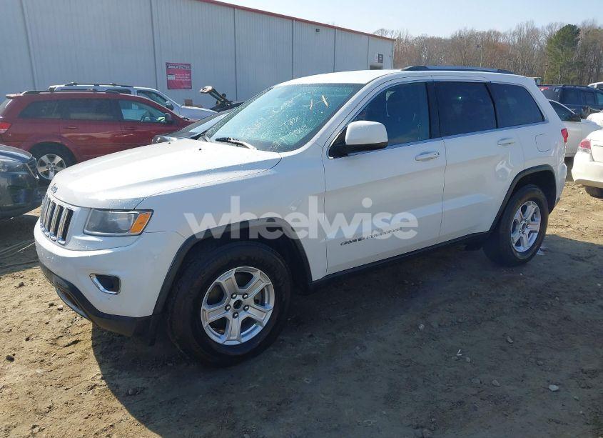Photo 2 of 2016 Jeep Grand CHEROKEE LAREDO (VIN 1C4RJEAG1GC394064)