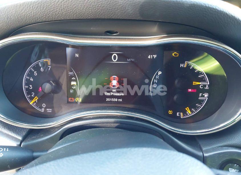 Photo 7 of 2016 Jeep Grand CHEROKEE LAREDO (VIN 1C4RJEAG1GC394064)