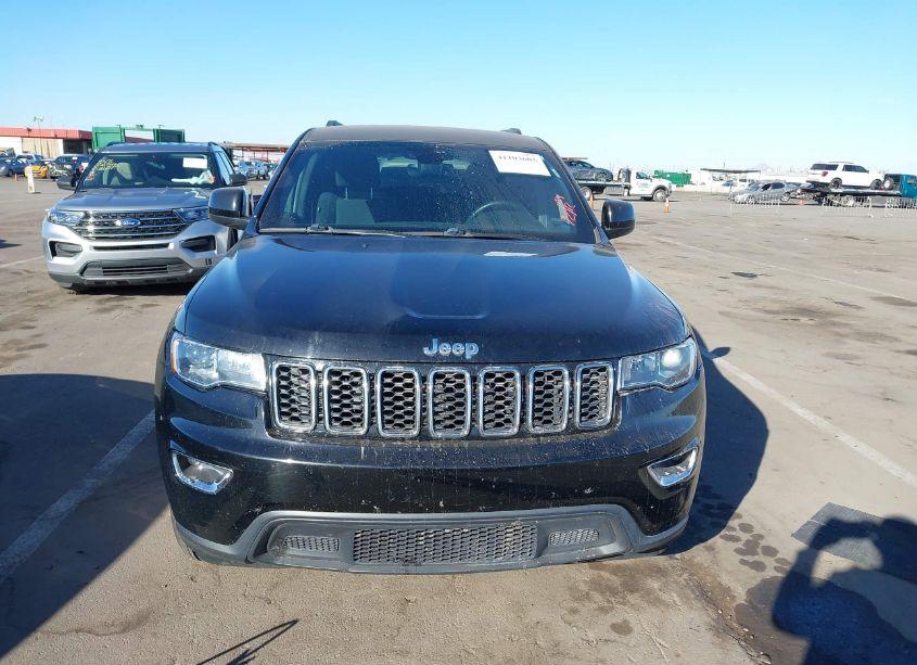 Photo 6 of 2017 Jeep Grand CHEROKEE LAREDO 4X2 (VIN 1C4RJEAG1HC798192)