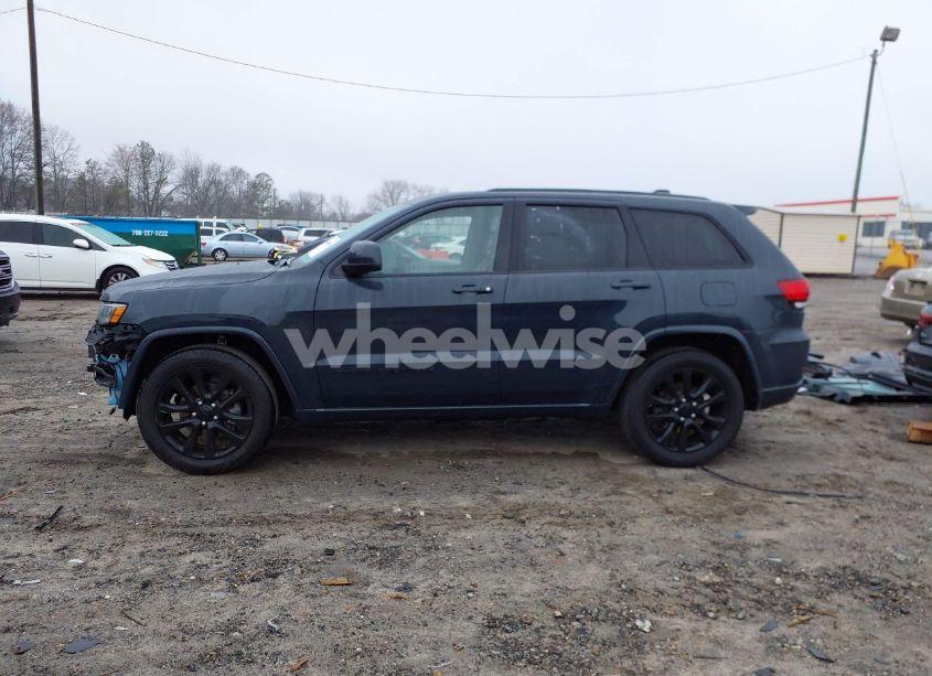 Photo 15 of 2017 Jeep Grand CHEROKEE ALTITUDE 4X2 (VIN 1C4RJEAG1HC956319)