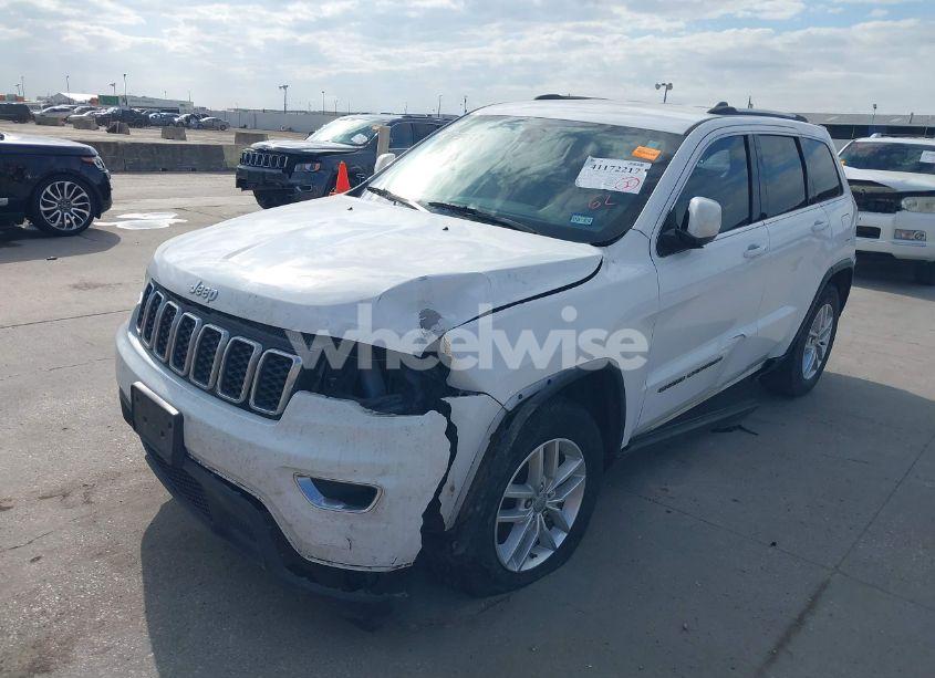 Photo 2 of 2018 Jeep Grand CHEROKEE LAREDO E 4X2 (VIN 1C4RJEAG1JC300756)
