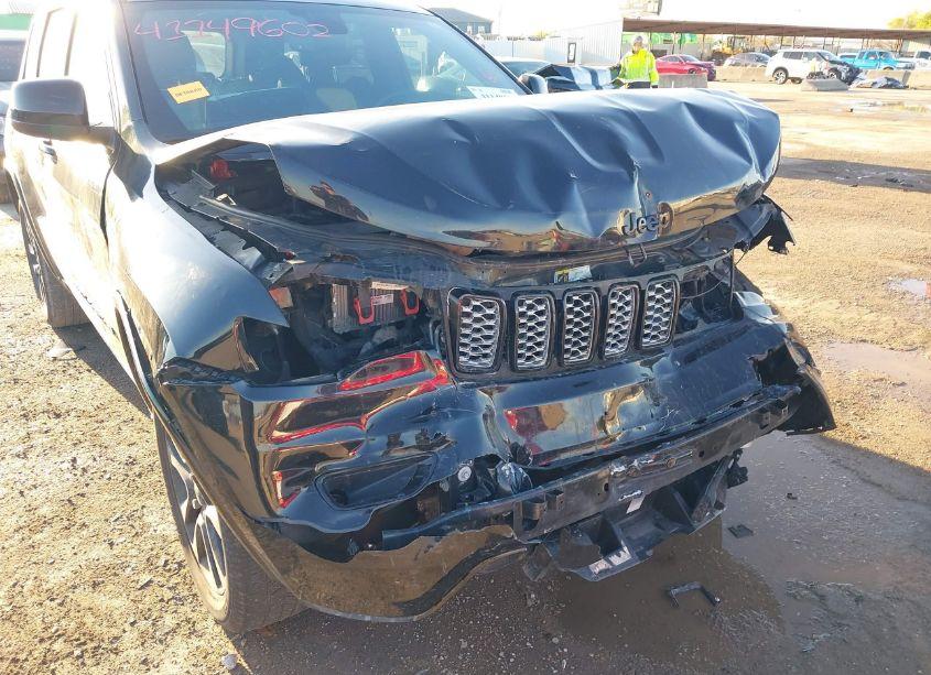 Photo 6 of 2018 Jeep Grand CHEROKEE ALTITUDE 4X2 (VIN 1C4RJEAG1JC402607)