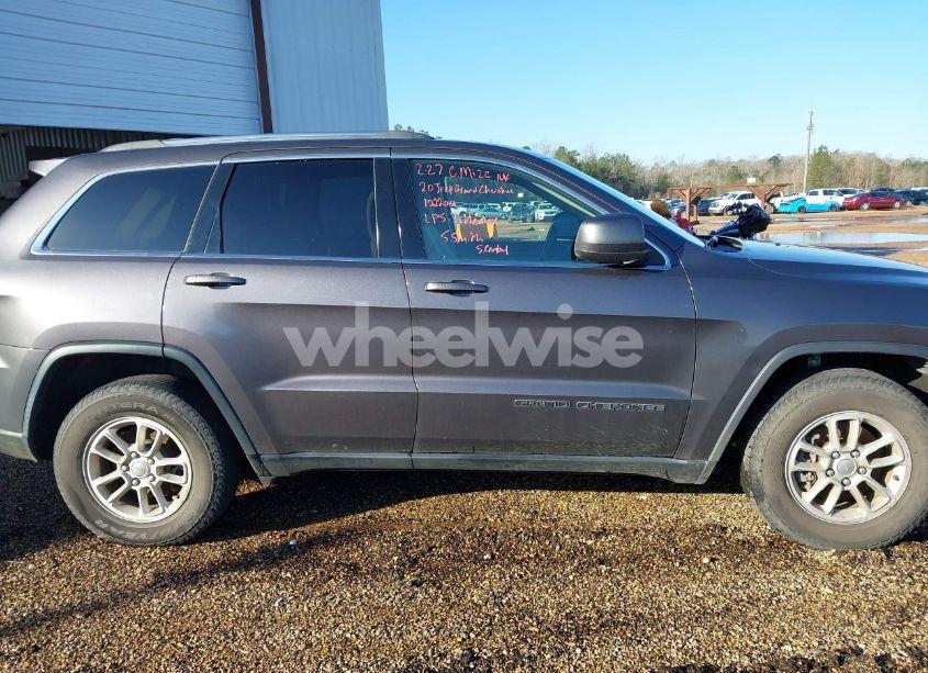 Photo 13 of 2020 Jeep Grand CHEROKEE LAREDO E 4X2 (VIN 1C4RJEAG1LC102200)