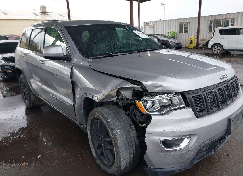 2020 Jeep Grand CHEROKEE LAREDO E 4X2 (VIN 1C4RJEAG1LC376402) main photo