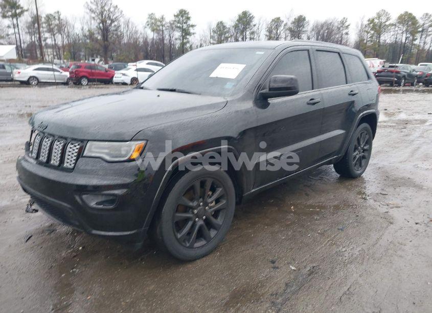 Photo 2 of 2021 Jeep Grand CHEROKEE LAREDO X 4X2 (VIN 1C4RJEAG1MC680282)