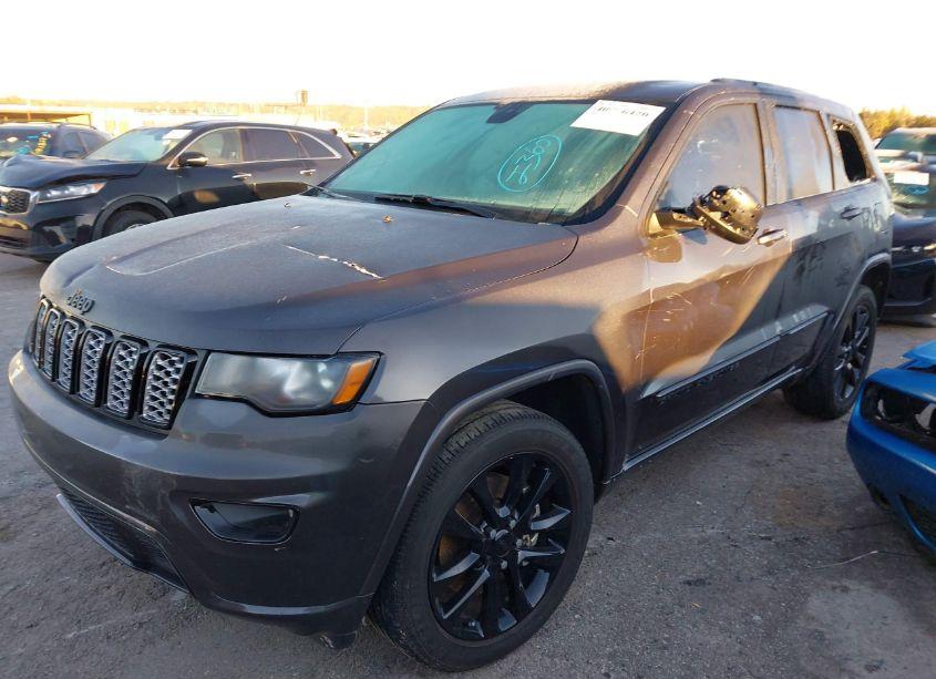 Photo 2 of 2021 Jeep Grand CHEROKEE LAREDO X 4X2 (VIN 1C4RJEAG1MC713992)