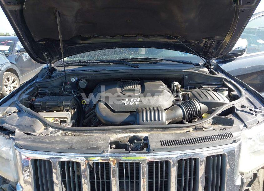 Photo 10 of 2013 Jeep Grand CHEROKEE LAREDO (VIN 1C4RJEAG2DC507953)