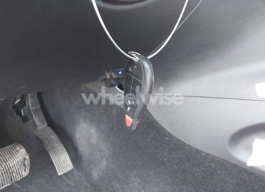 Photo 11 of 2013 Jeep Grand CHEROKEE LAREDO (VIN 1C4RJEAG2DC507953)