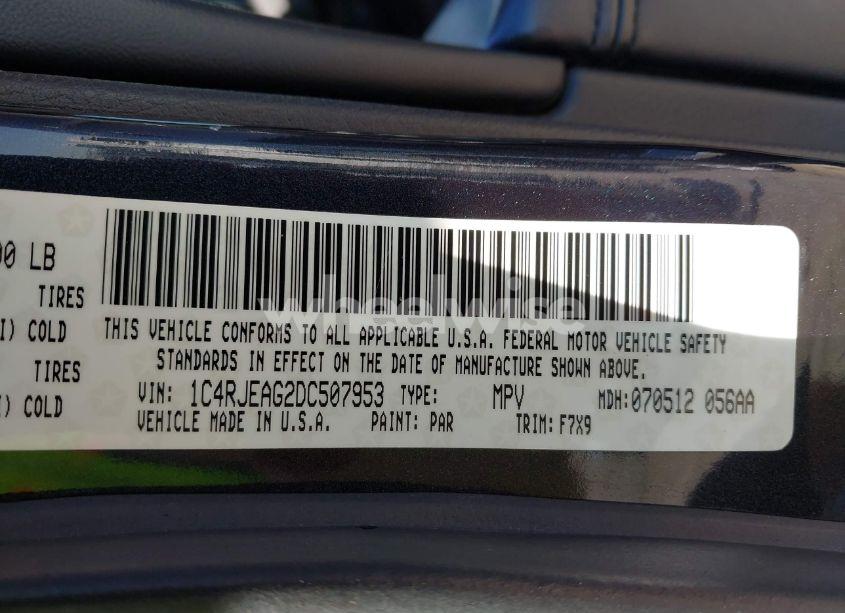 Photo 9 of 2013 Jeep Grand CHEROKEE LAREDO (VIN 1C4RJEAG2DC507953)