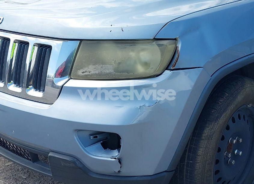 Photo 6 of 2013 Jeep Grand CHEROKEE LAREDO (VIN 1C4RJEAG2DC517303)