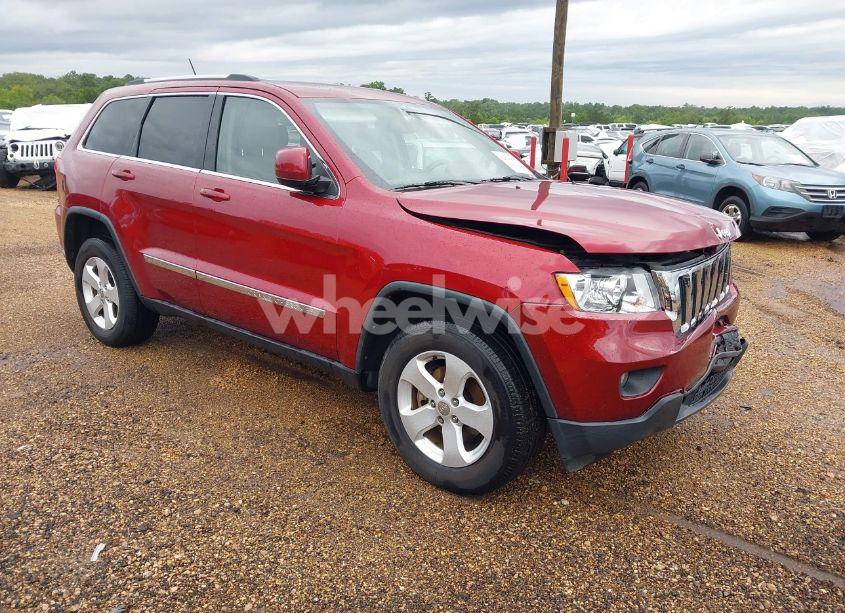 2013 Jeep Grand CHEROKEE LAREDO (VIN 1C4RJEAG2DC534182) main photo